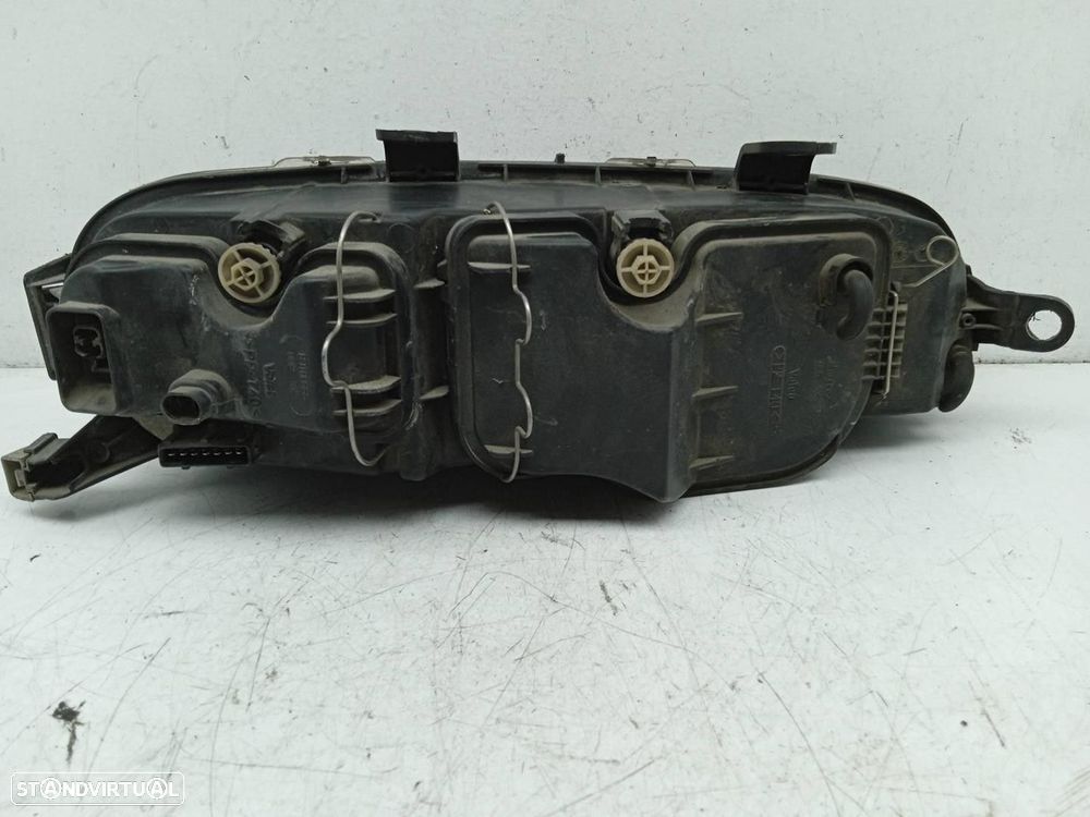 FAROL ESQUERDO FIAT PUNTO 2000 - 2