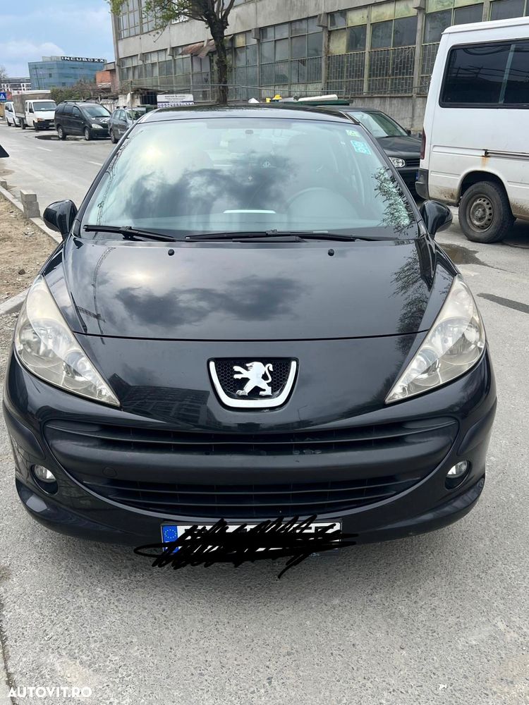 Peugeot 207 - 1