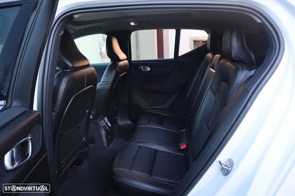 Volvo XC 40 1.5 T5 PHEV Inscription - 32