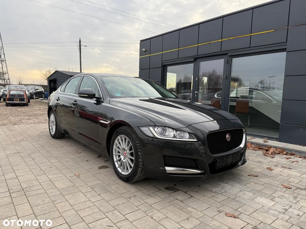 Jaguar XF E-Performance Prestige - 2