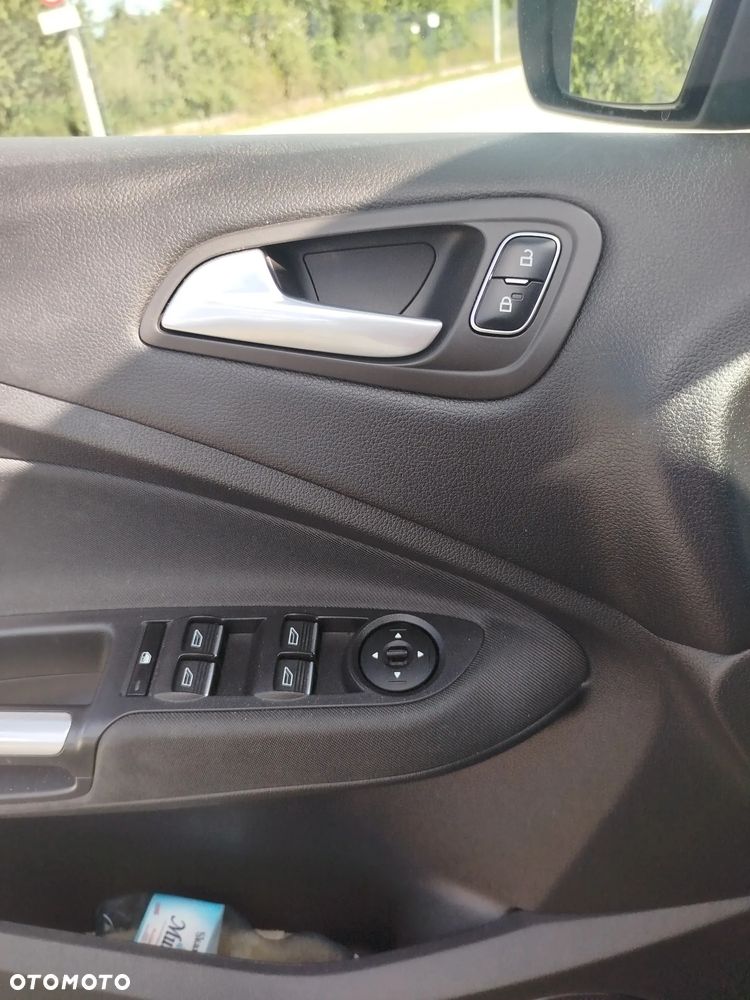 Ford C-MAX ver-1-5-tdci-edition - 18