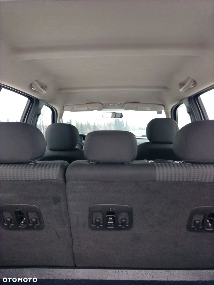 Jeep Cherokee - 14