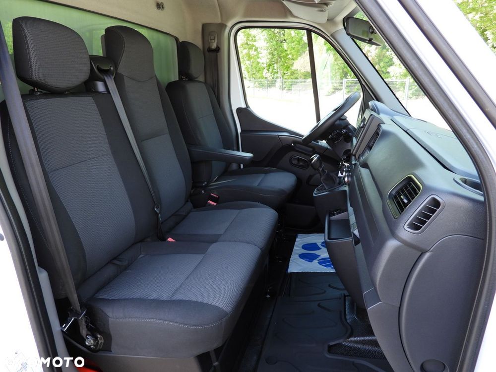 Renault MASTER  KONTENER WINDA 8 PALET TEMPOMAT NAWIGACJA LEDY BLIŹNIACZE KOŁA KLIMATYZACJA  145KM - 39