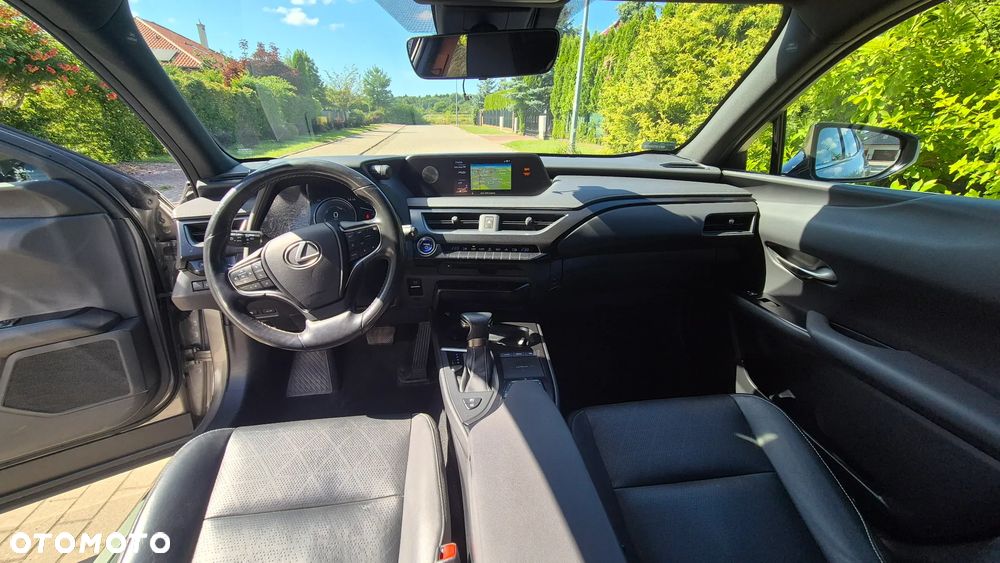 Lexus UX 250h Prestige 2WD - 3