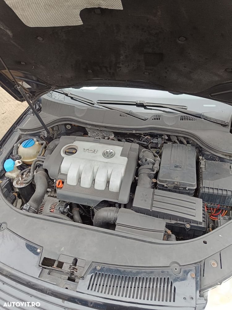 Volkswagen Passat 2.0 TDI Highline DPF 4Motion - 10