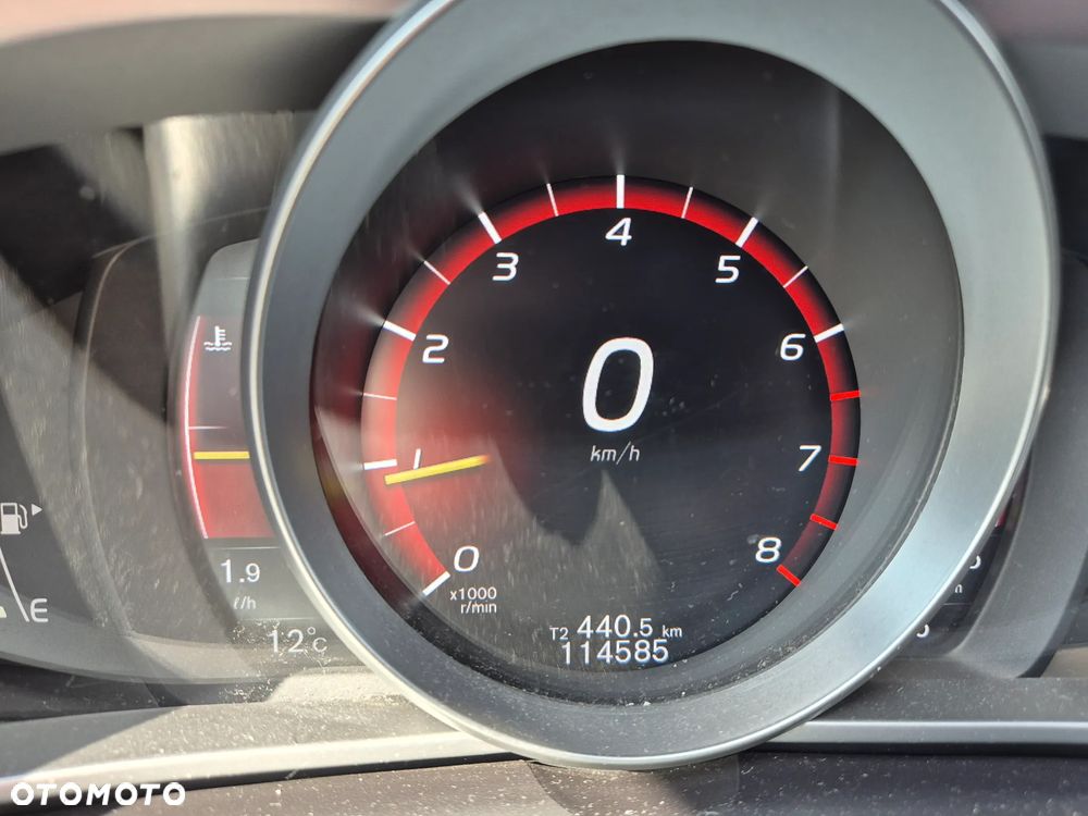 Volvo V40 Cross Country - 4