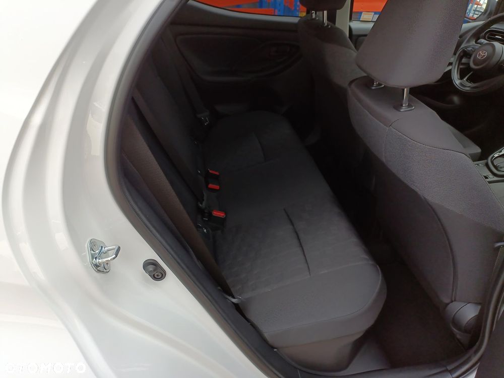 Toyota Yaris Hybrid 1.5 Style - 12