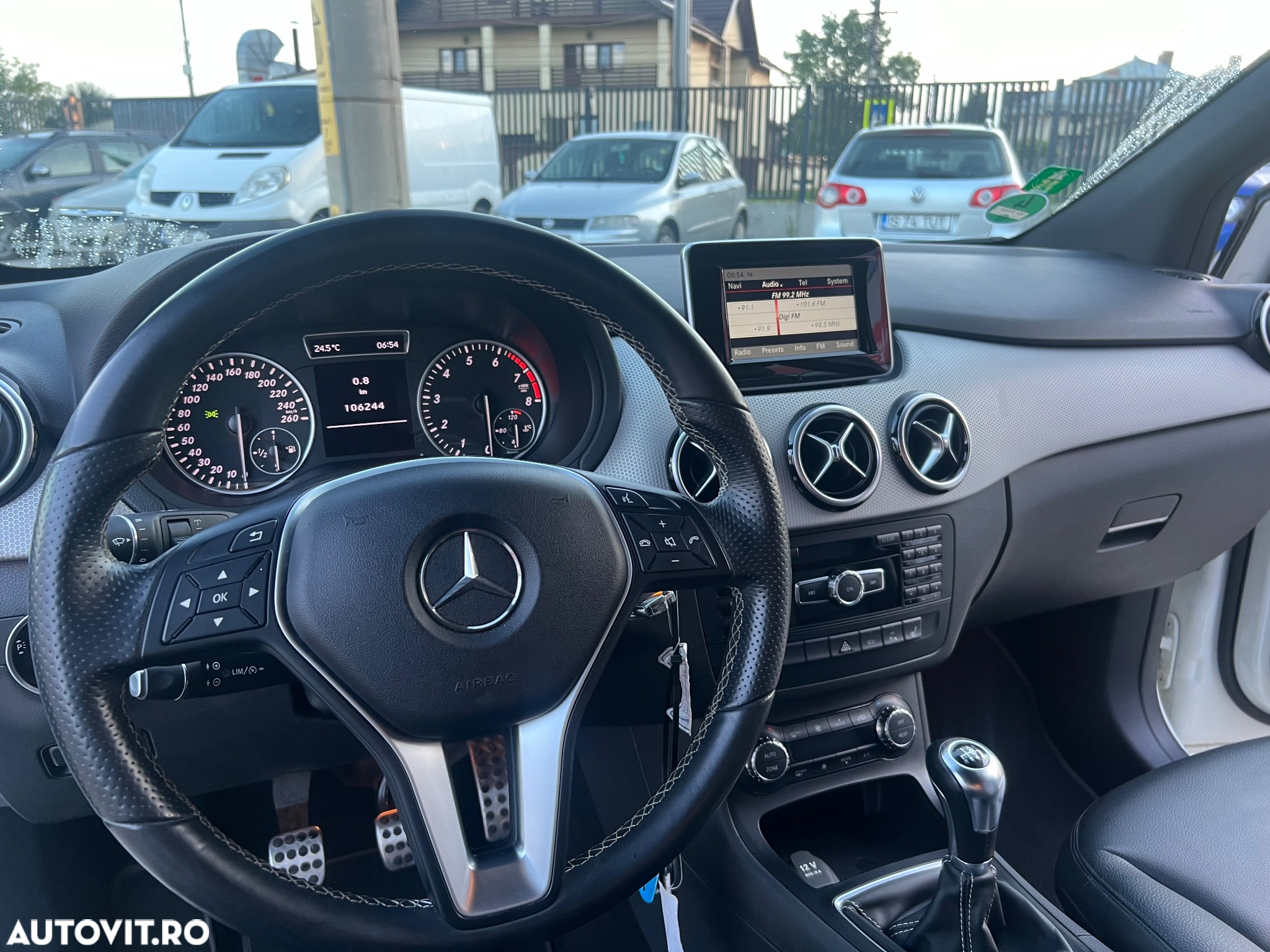 Mercedes-Benz B 200 BlueEFFICIENCY - 25