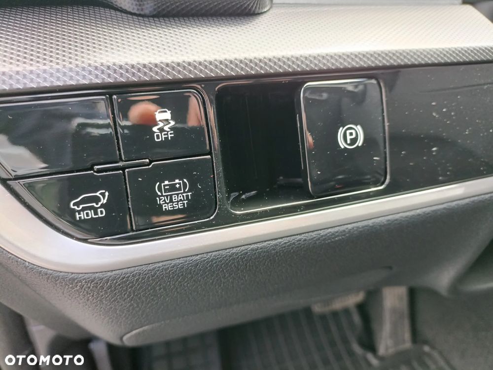 Kia Sportage 1.6 T-GDI HEV Business Line 4WD - 23