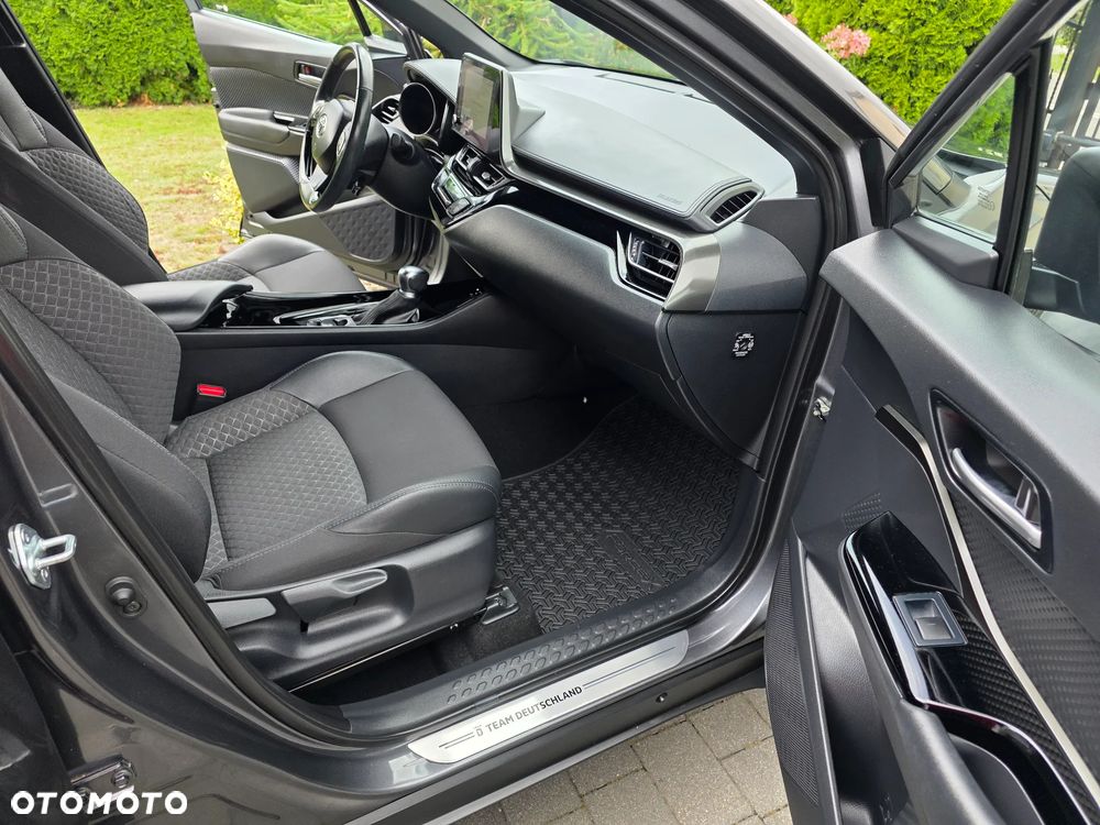 Toyota C-HR 2.0 Team Deutschland - 10