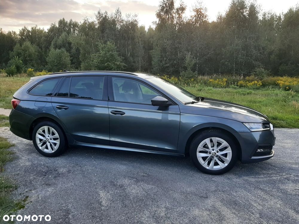 Skoda Octavia 2.0 TDI Ambition DSG - 2