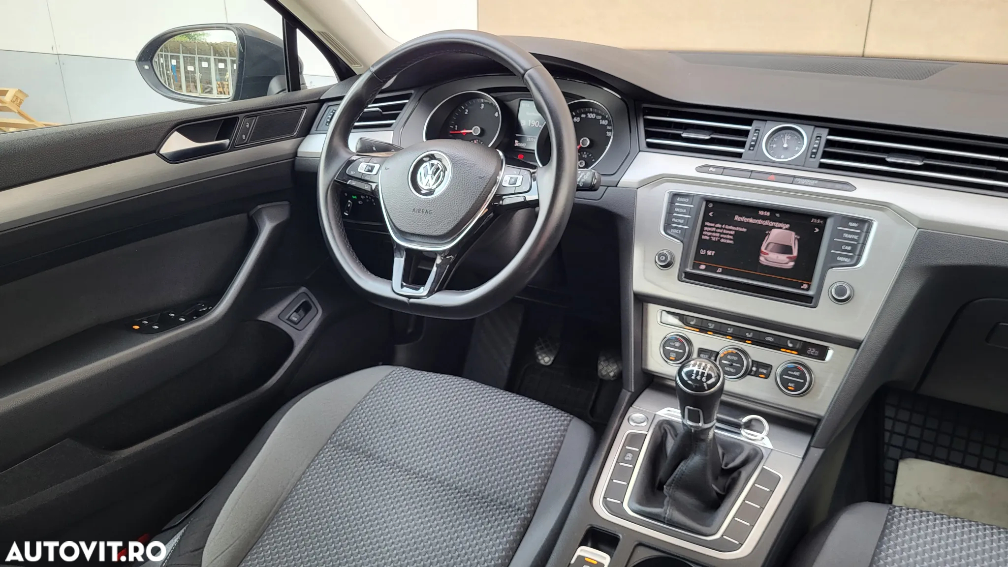 Volkswagen Passat Variant 2.0 TDI (BlueMotion Technology) Comfortline - 3