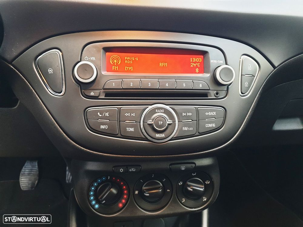 Opel Corsa 1.2 120 Anos - 16
