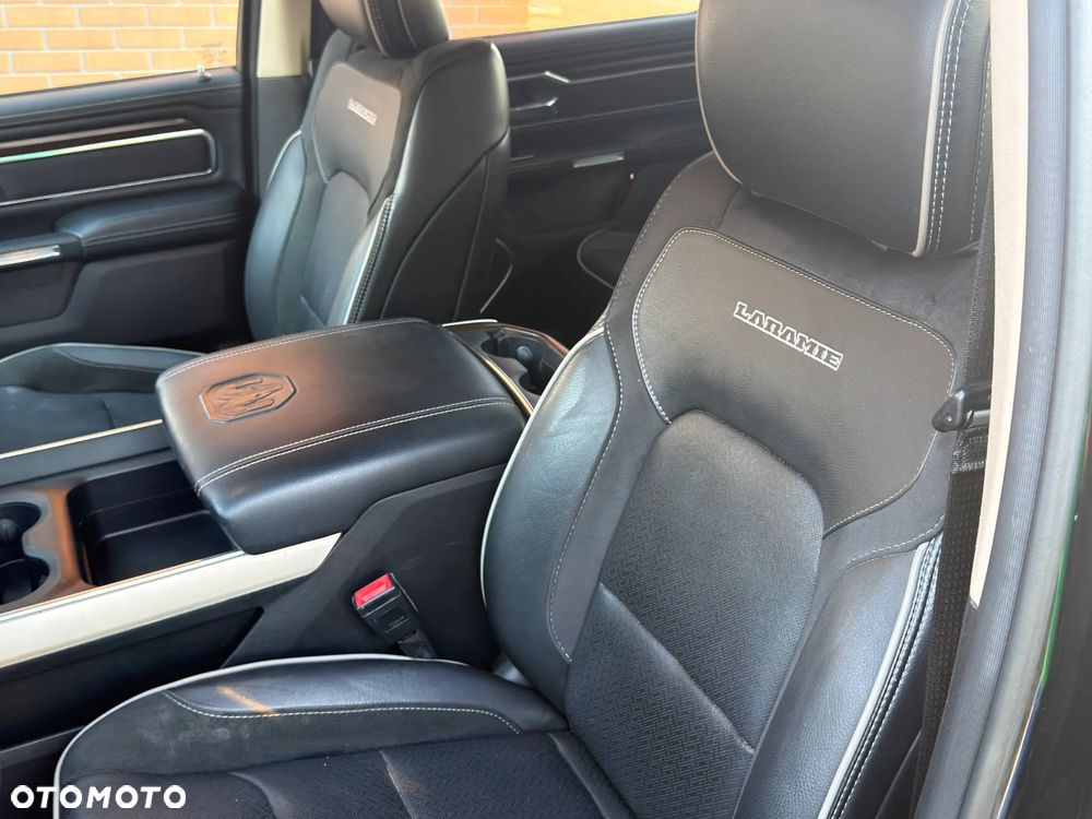 RAM 1500 Quad Cab Longbed Laramie - 16