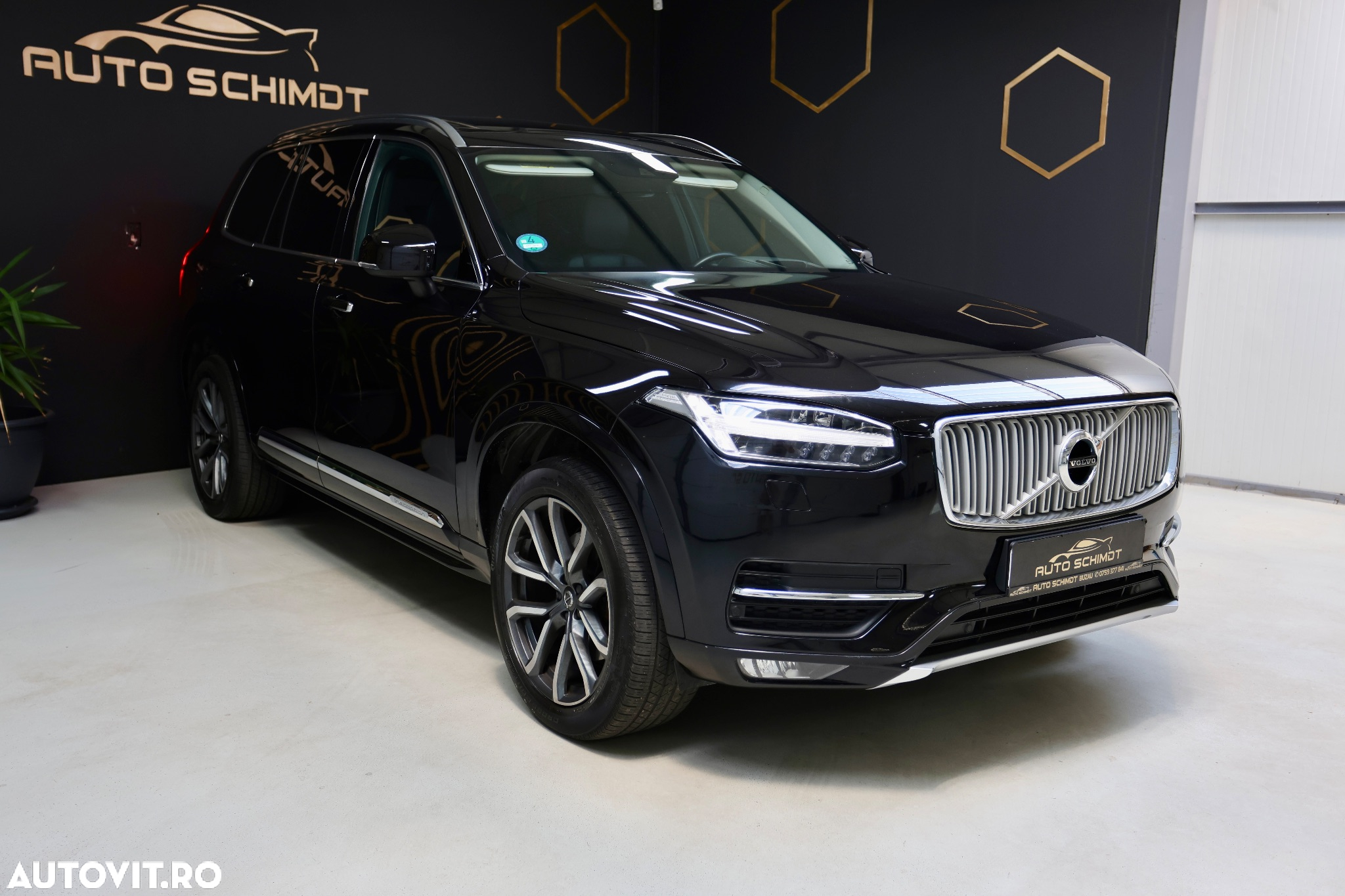 Volvo XC 90 D5 AWD Geartronic Inscription - 3