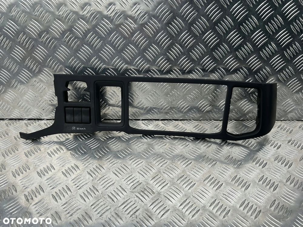 RAMKA KONSOLI KOKPITU SCANIA NEXT GEN NTG - 1