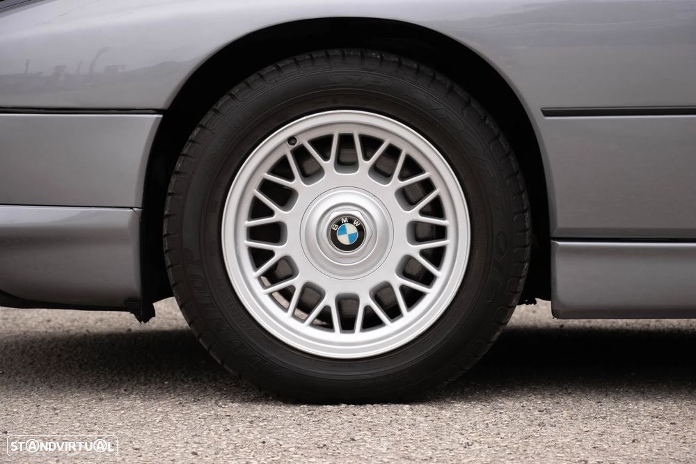 BMW 850 i A - 21