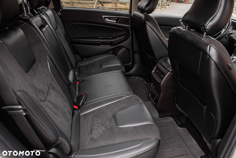 Ford Edge 2.0 TDCi Bi-Turbo 4x4 Titanium - 35