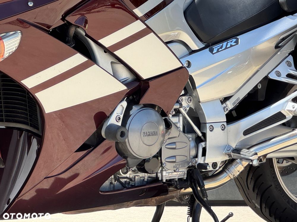 Yamaha FJR - 28