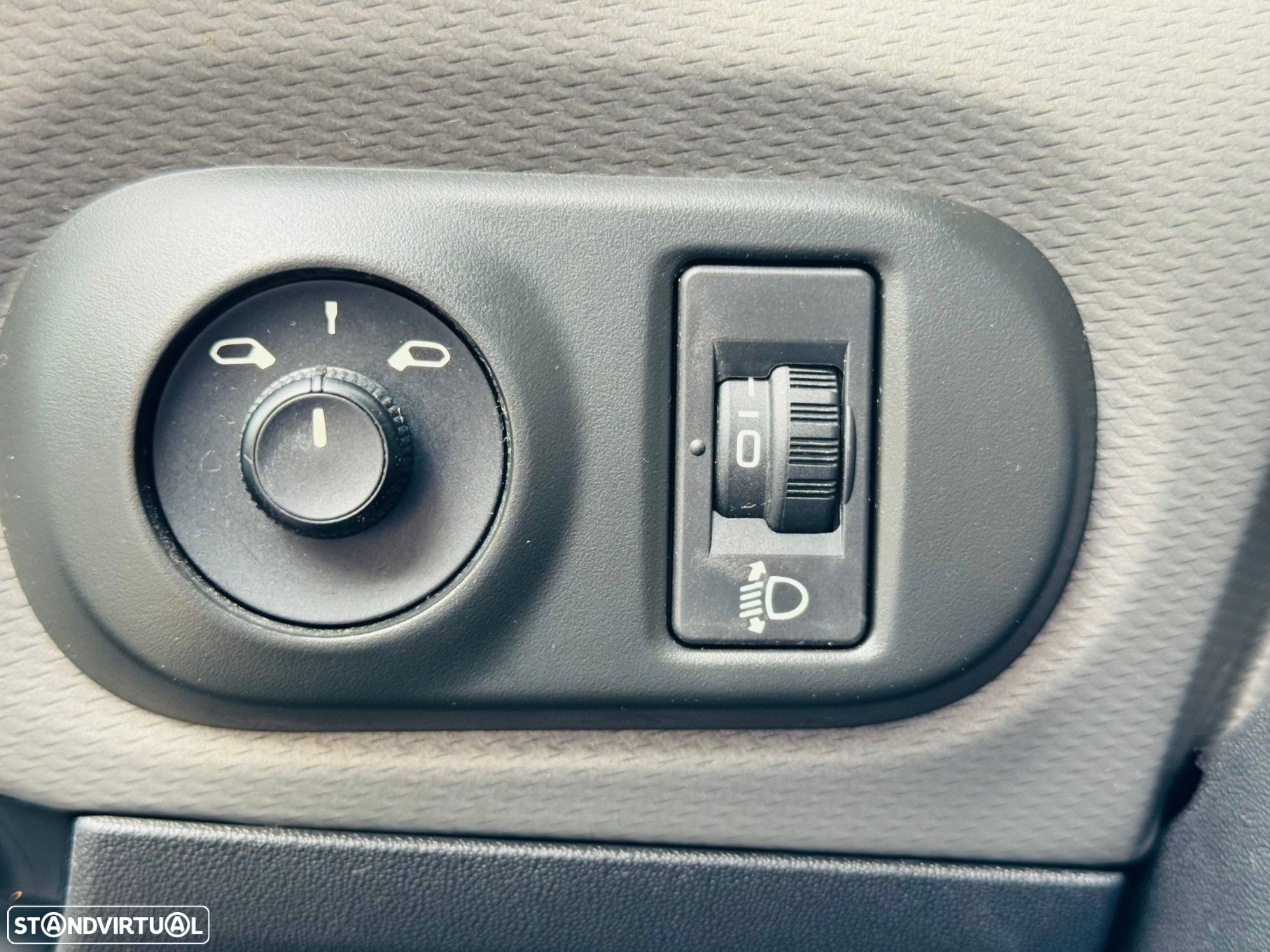 Citroën C4 Cactus 1.6 BlueHDi Shine - 20