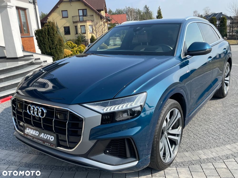 Audi Q8 - 1