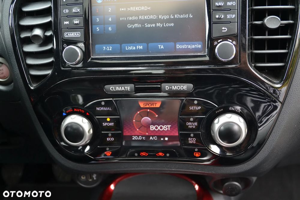Nissan Juke 1.6 DIG-T N-Connecta - 31