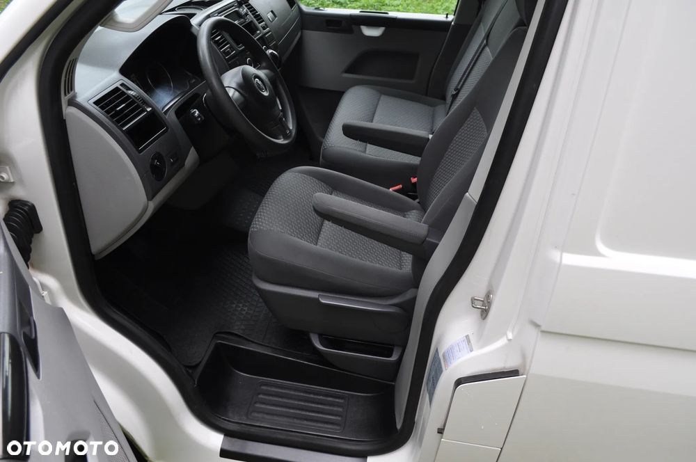 Volkswagen T5 - 5