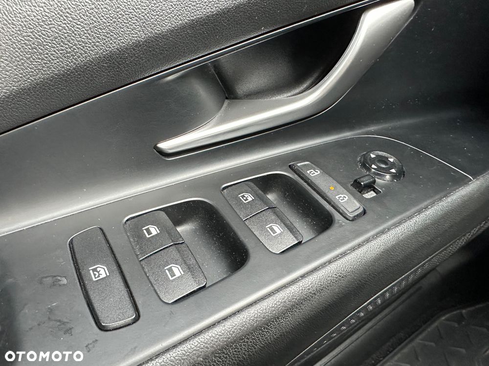 Hyundai Elantra - 15