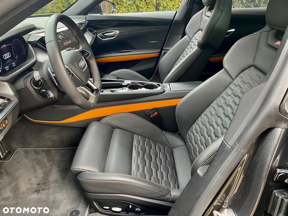 Audi RS e-tron GT quattro - 15