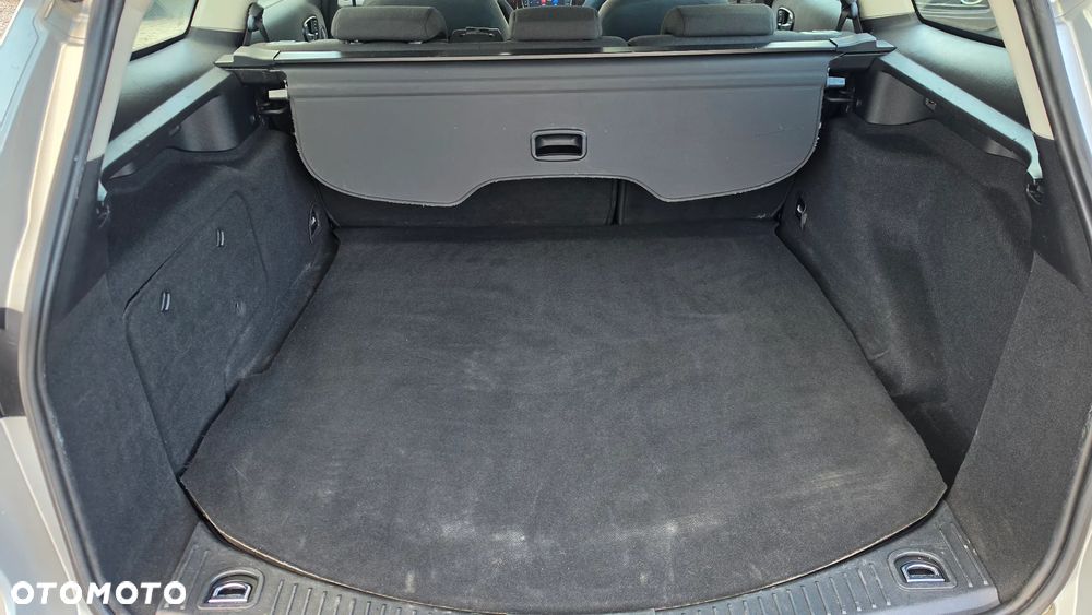 Ford Mondeo - 22