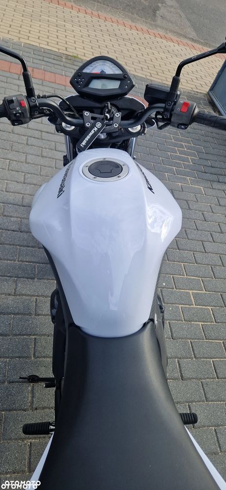 Kawasaki ER - 15