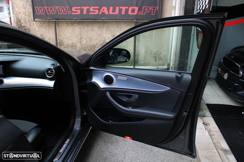Mercedes-Benz E 300 de Exclusive Line - 28
