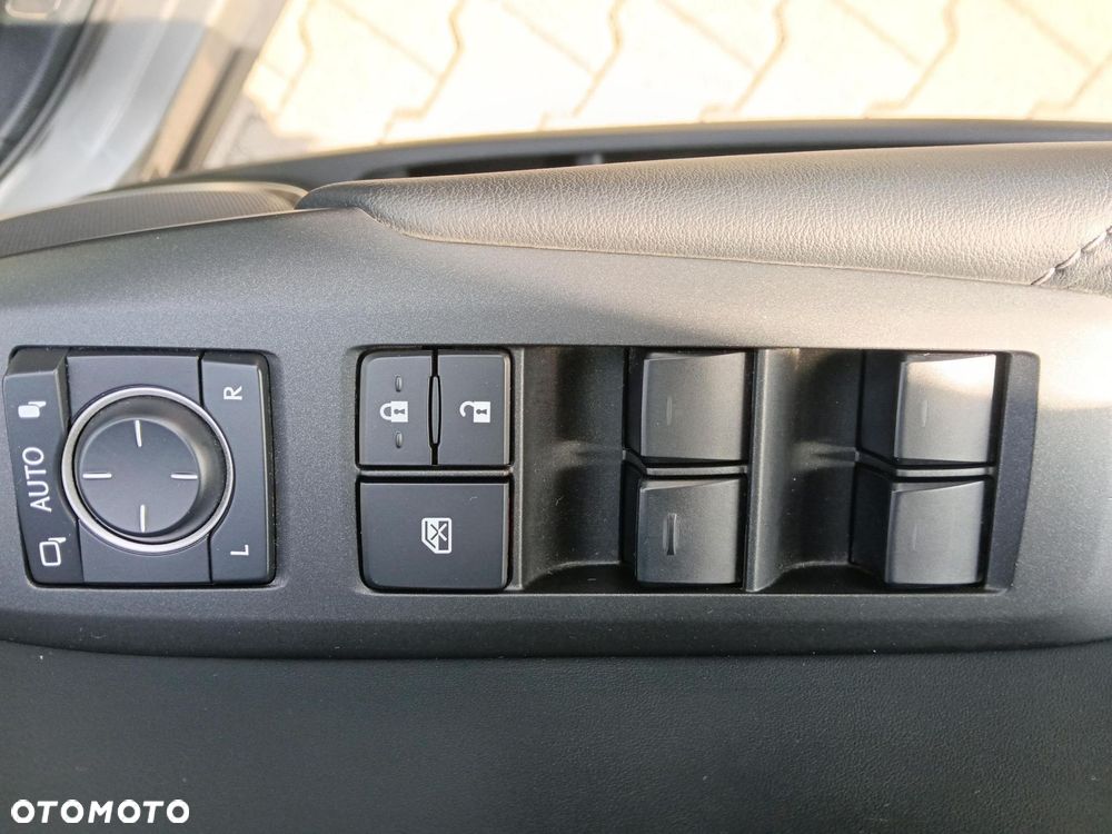 Lexus NX 200t Elite AWD - 17