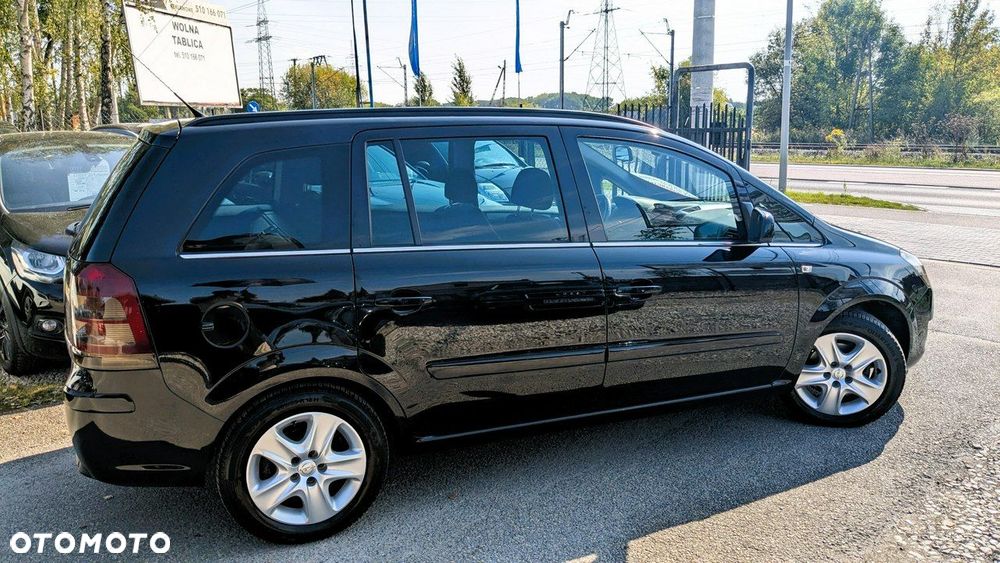 Opel Zafira - 12