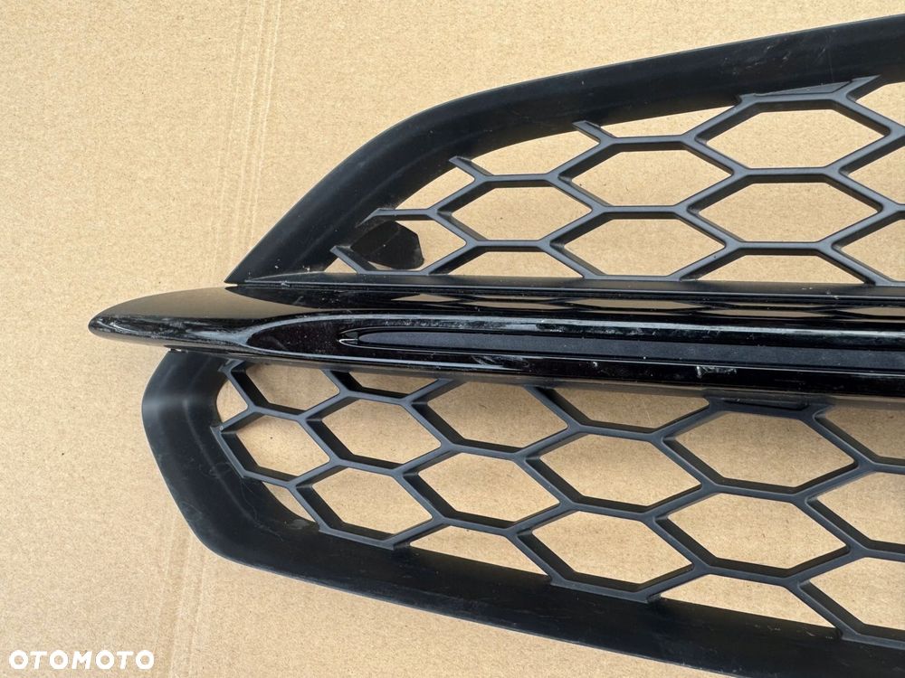 zderzak kratka lewa audi s8 4h lift oryginał - 2