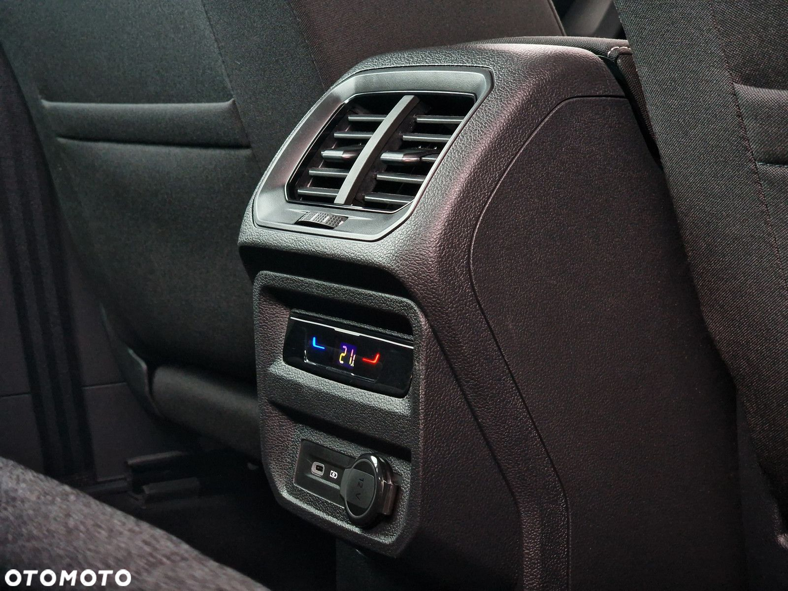 Volkswagen Tiguan 2.0 TDI SCR 4Mot Elegance DSG - 18