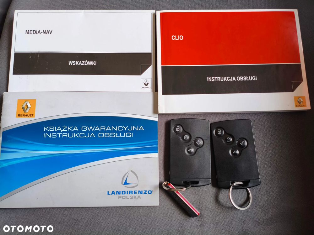 Renault Clio 1.2 16V Limited - 24