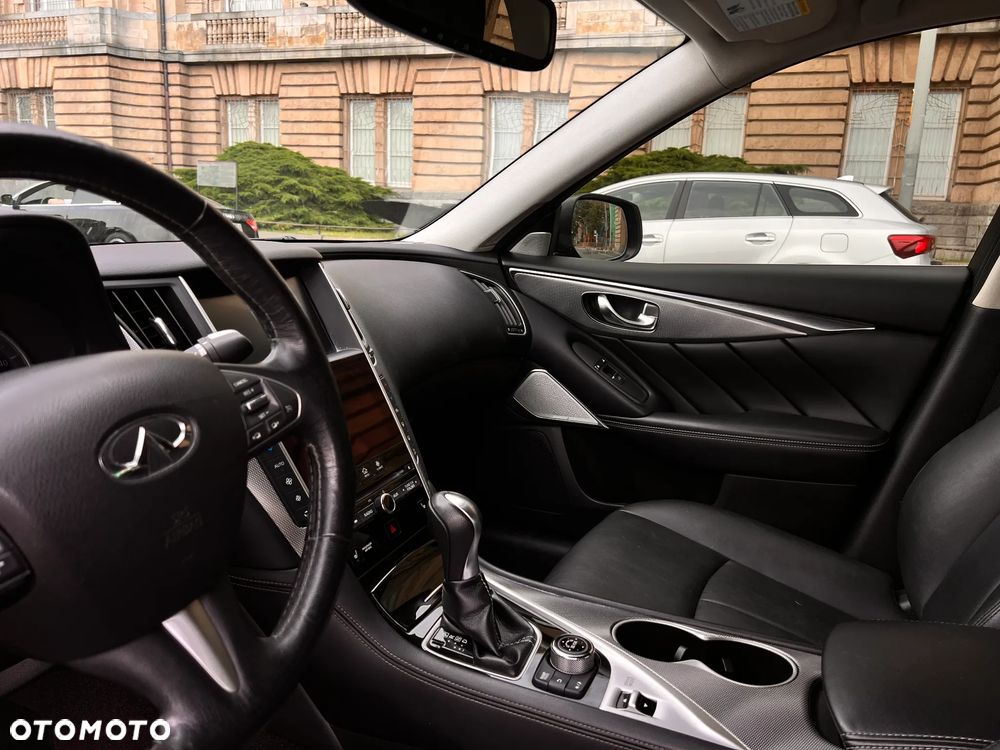 Infiniti Q50 2.0t Premium Executive - 12