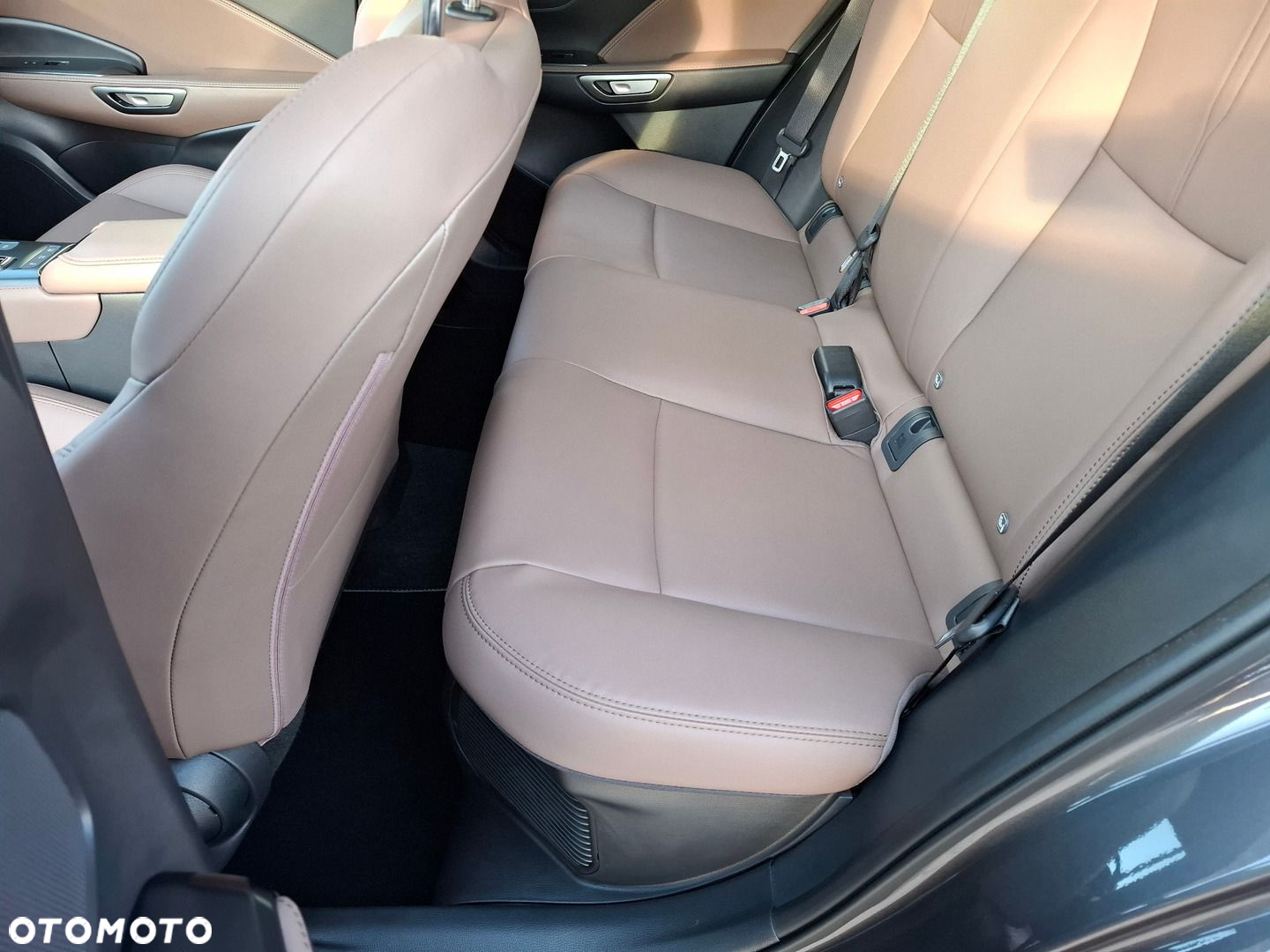 Lexus LBX 1.5 Hybrid Elegant - 18