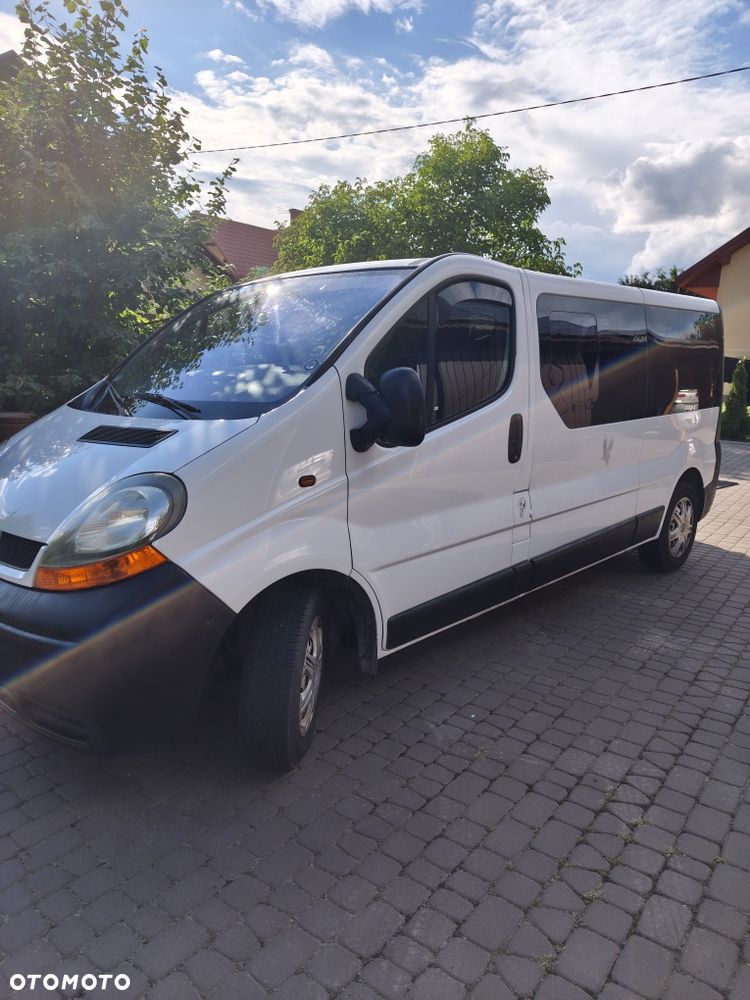 Renault Trafic - 1