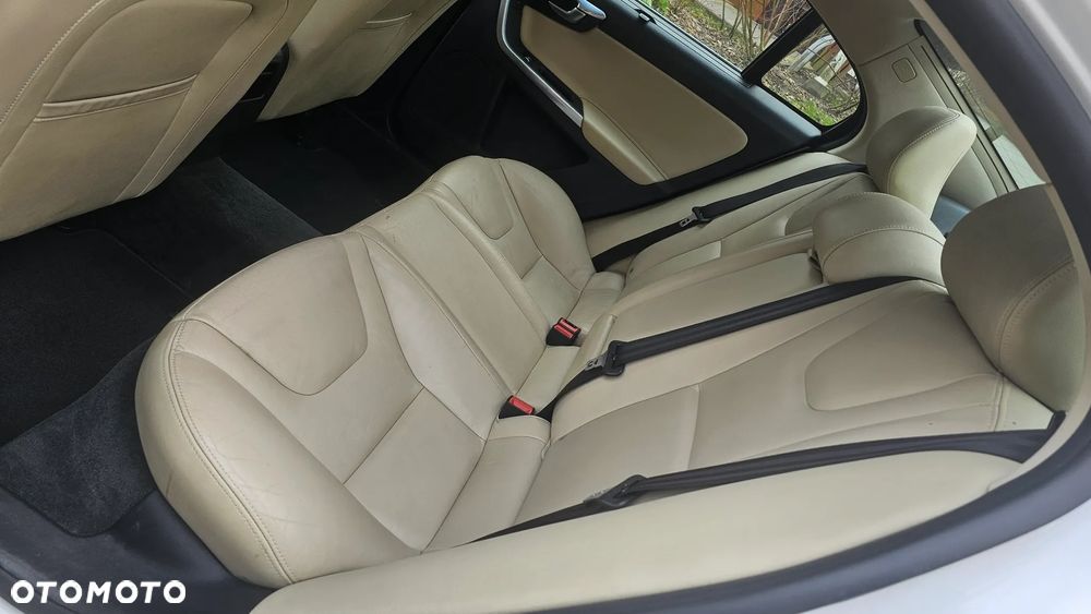 Volvo S60 T5 Drive-E Summum - 12