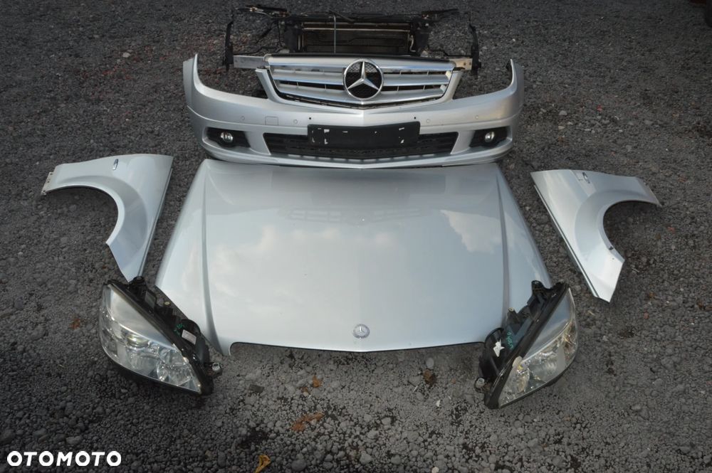 Zderzak maska błotnik lampa komplet przód mercedes c-klasa w204  2.2 cdi