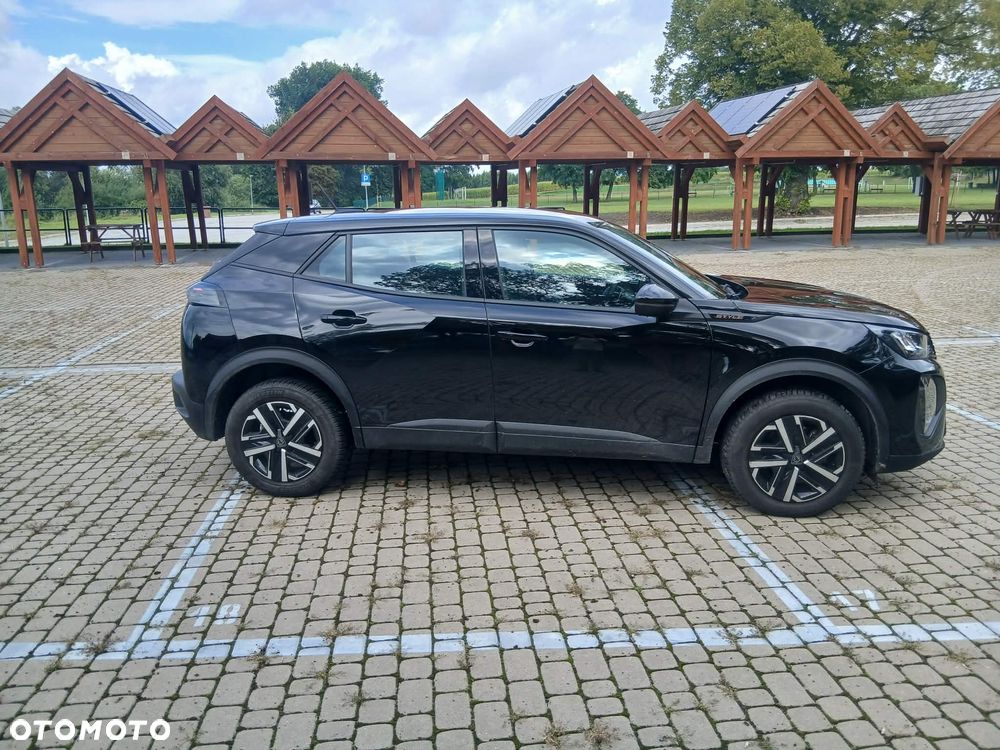 Peugeot 2008 Hybrid 136 e-DSC Style - 4