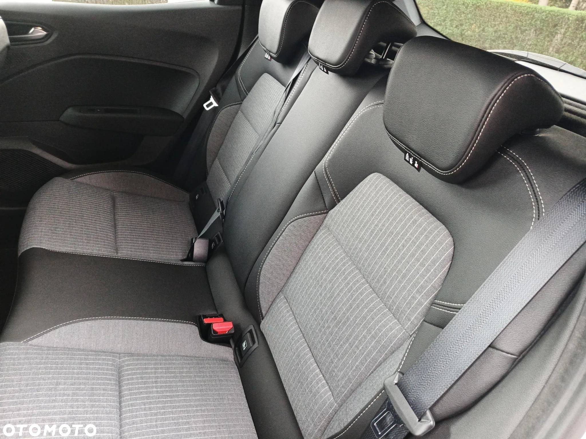 Renault Clio - 16