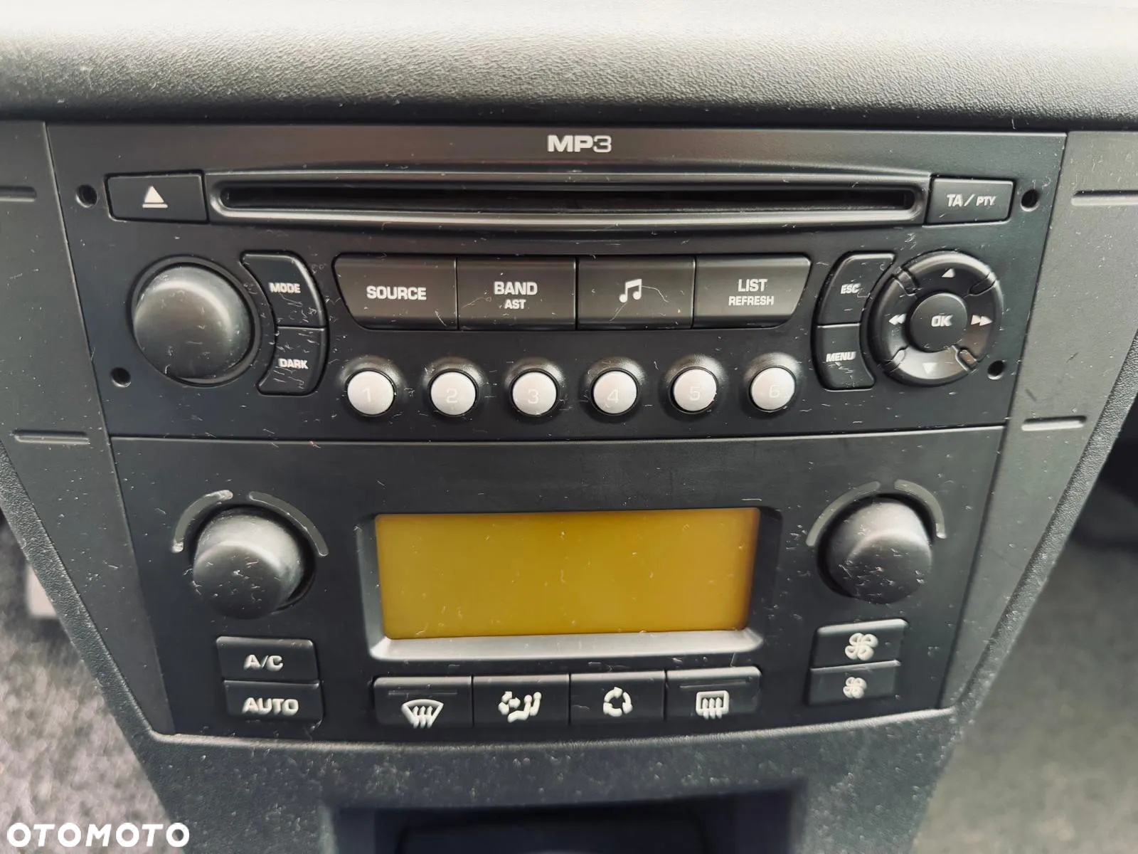 Citroën C4 1.6 16V Exclusive - 14