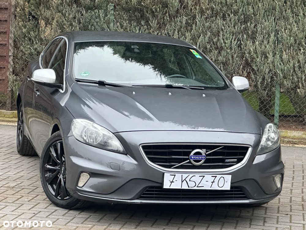 Volvo V40 D2 R Design - 10