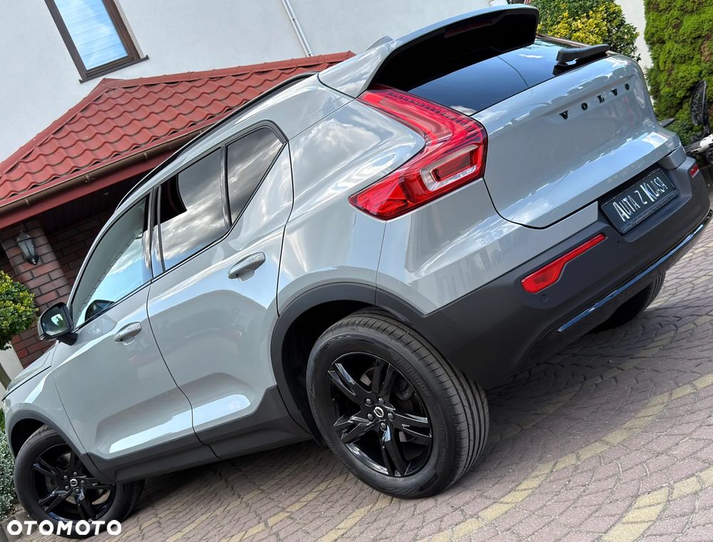 Volvo XC 40 B3 B DKG Ultra Black Edition - 5