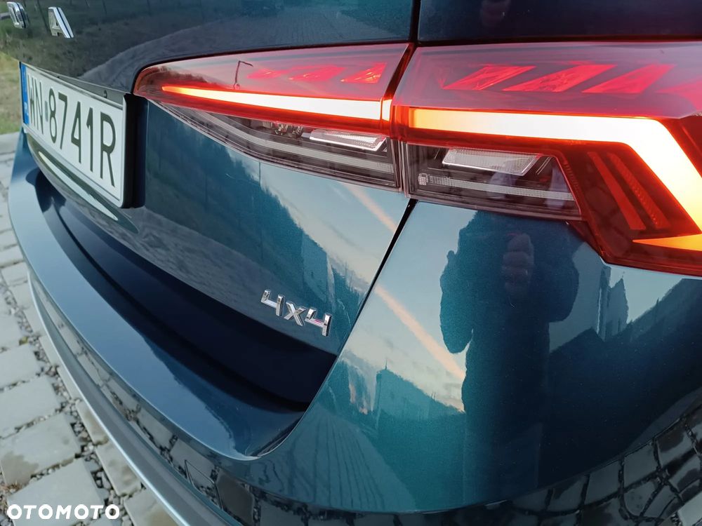 Skoda Octavia 2.0 TSI 4x4 Sportline DSG - 37