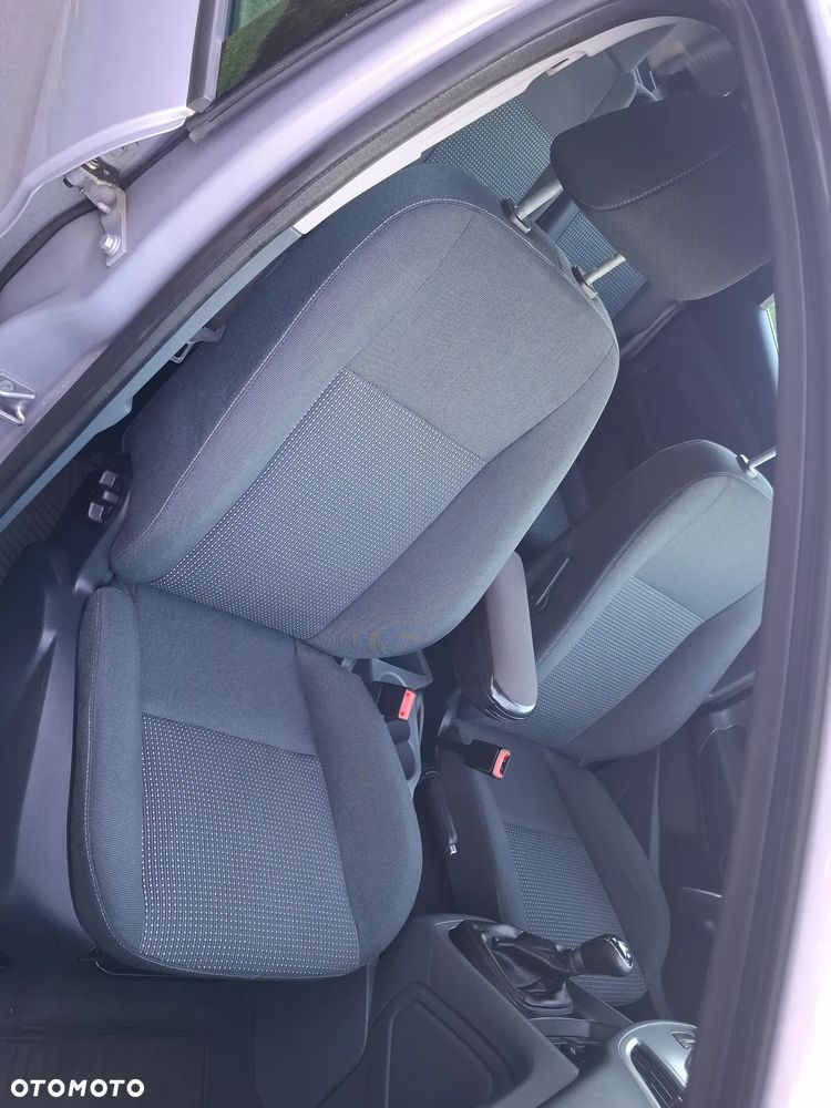 Ford C-MAX - 16