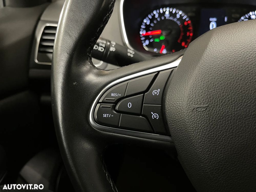 Renault Megane TCe 140 GPF Equilibre - 21